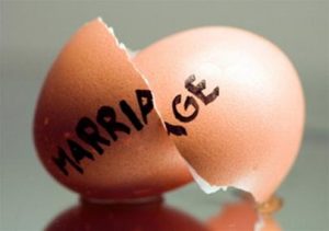 Thẩm quyền giải quyết ly hôn với người nước ngoài