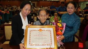 Thủ tục đề nghị xét tặng truy tặng Danh hiệu Bà mẹ Việt Nam anh hùng