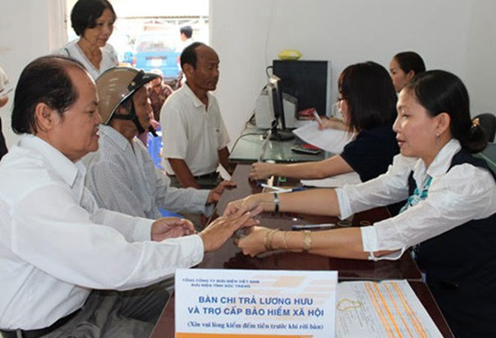 Nghỉ hưu theo chế độ tinh giảm biên chế