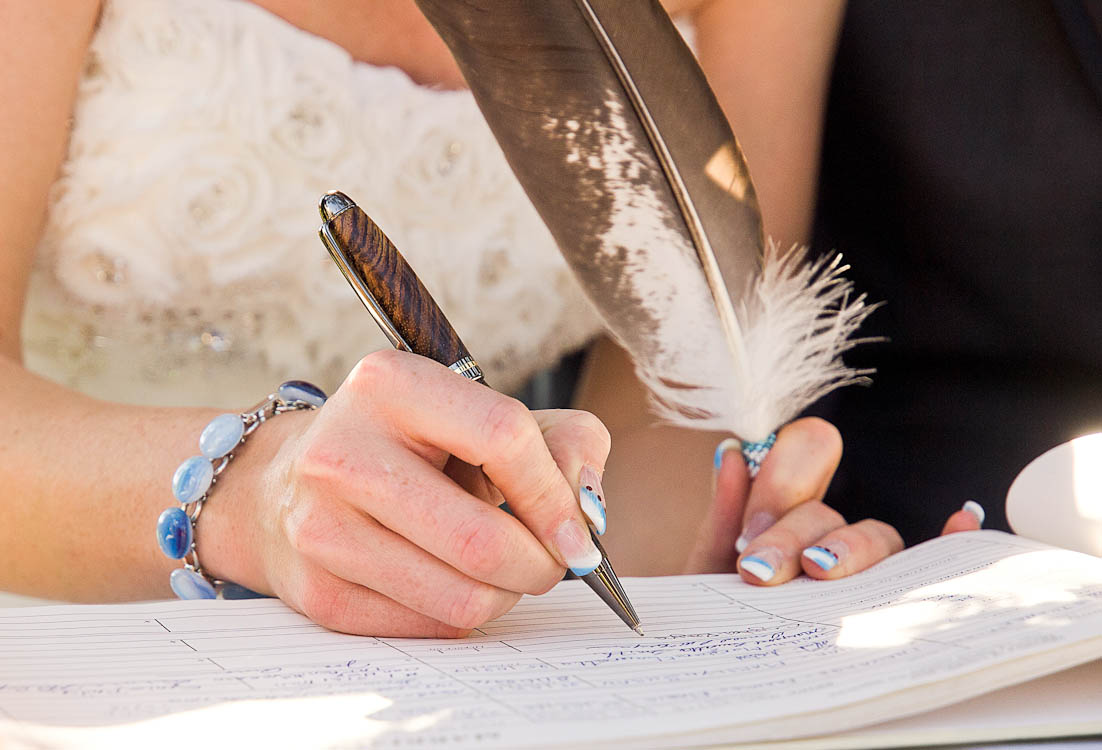 Đăng ký kết hôn khi không có sổ hộ khẩu có được không?